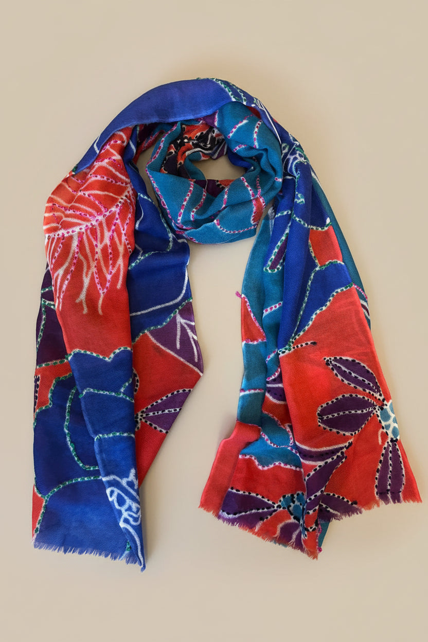 Sciarpa 100% lana ricamata a mano