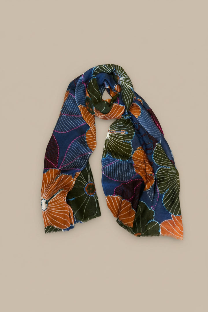 Sciarpa 100% lana ricamata a mano