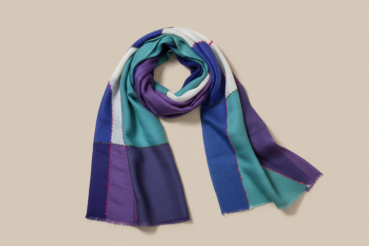 Sciarpa 100% cashmere ricamata a mano