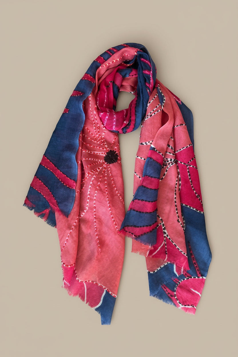 Sciarpa 100% lana ricamata a mano